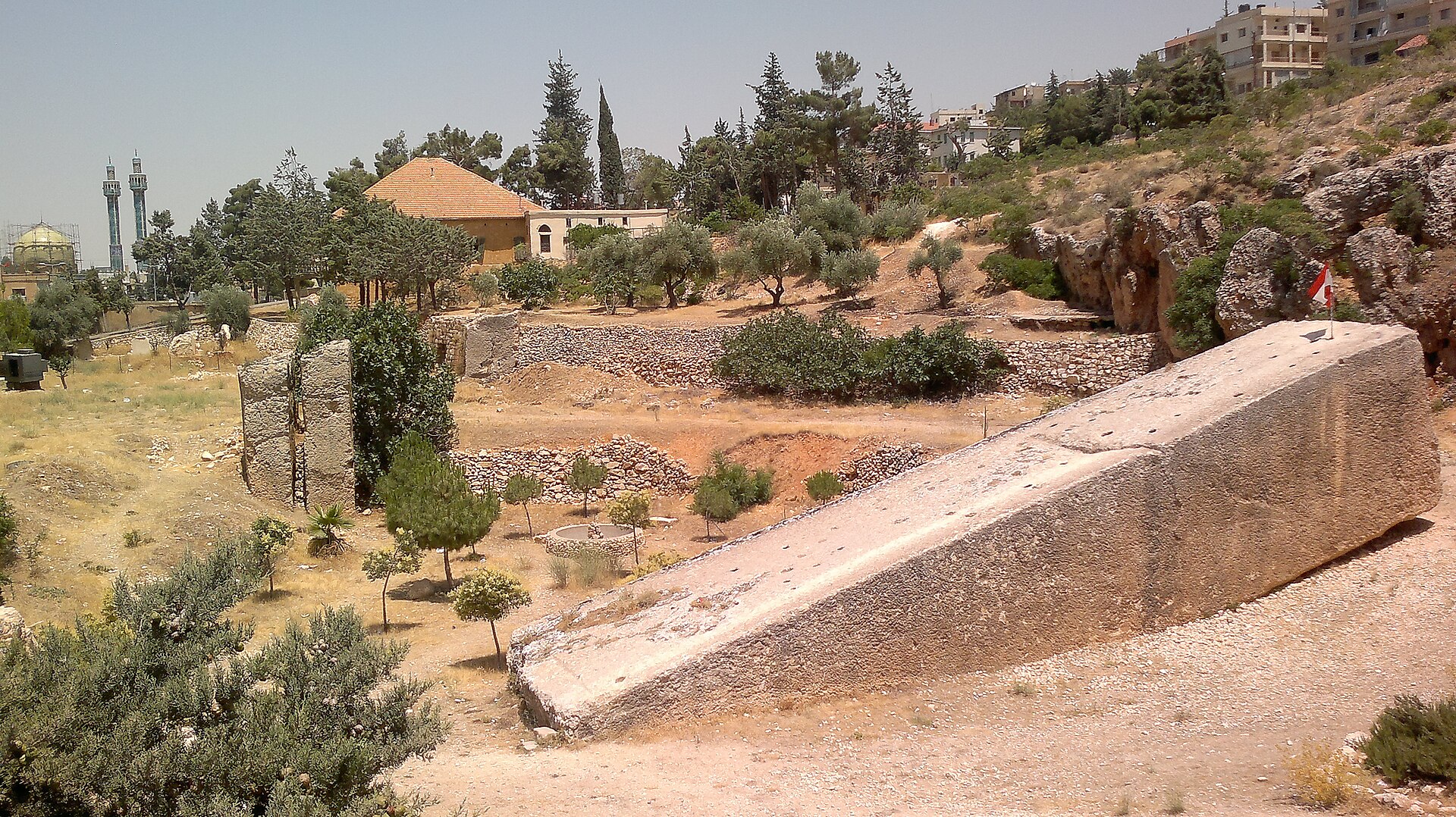 The Stone of the Pregnant Woman, Baalbek